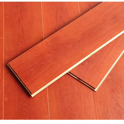 Installatie en onderhoud van slaapkamer met gemodelleerde laminaatvloeren