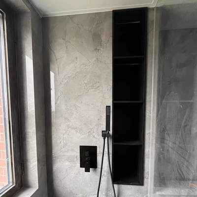 Zwarte vaste oppervlakte douche inzet zeep shampoo niche bak met plank