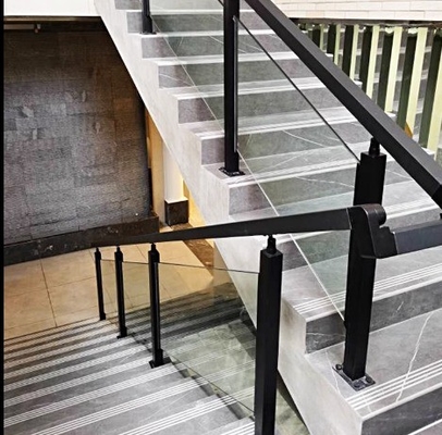 Matt Finish roestvrij staal glazen dekrail mastet pijler voor balkon systemen
