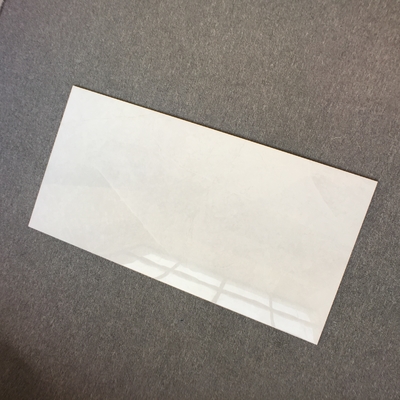 600x1200 Glanzende keramische vloertijlen voor moderne keuken- en woonkamerverbouwing