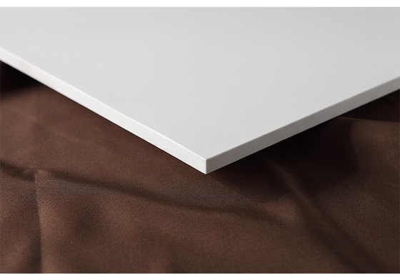GradeAAA Wit homogeen keramisch vloertegel 600x600 10 mm dik met ruw oppervlak